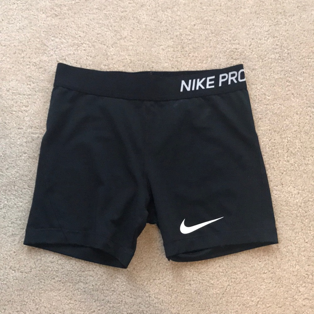 Active Shorts - Nike Pro by Nike